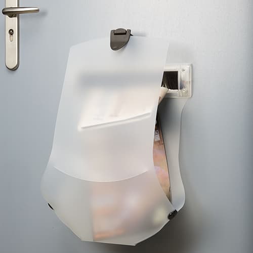 Postvanger met tochtborstel